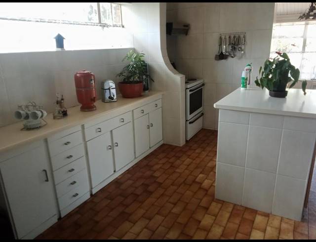 4 BEDROOM HOUSE FOR SALE IN KENSINGTON